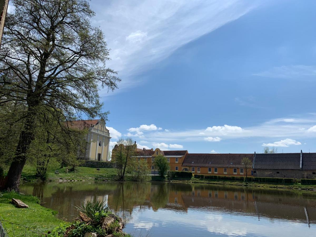 Apartman Stodola Chodová Planá Buitenkant foto